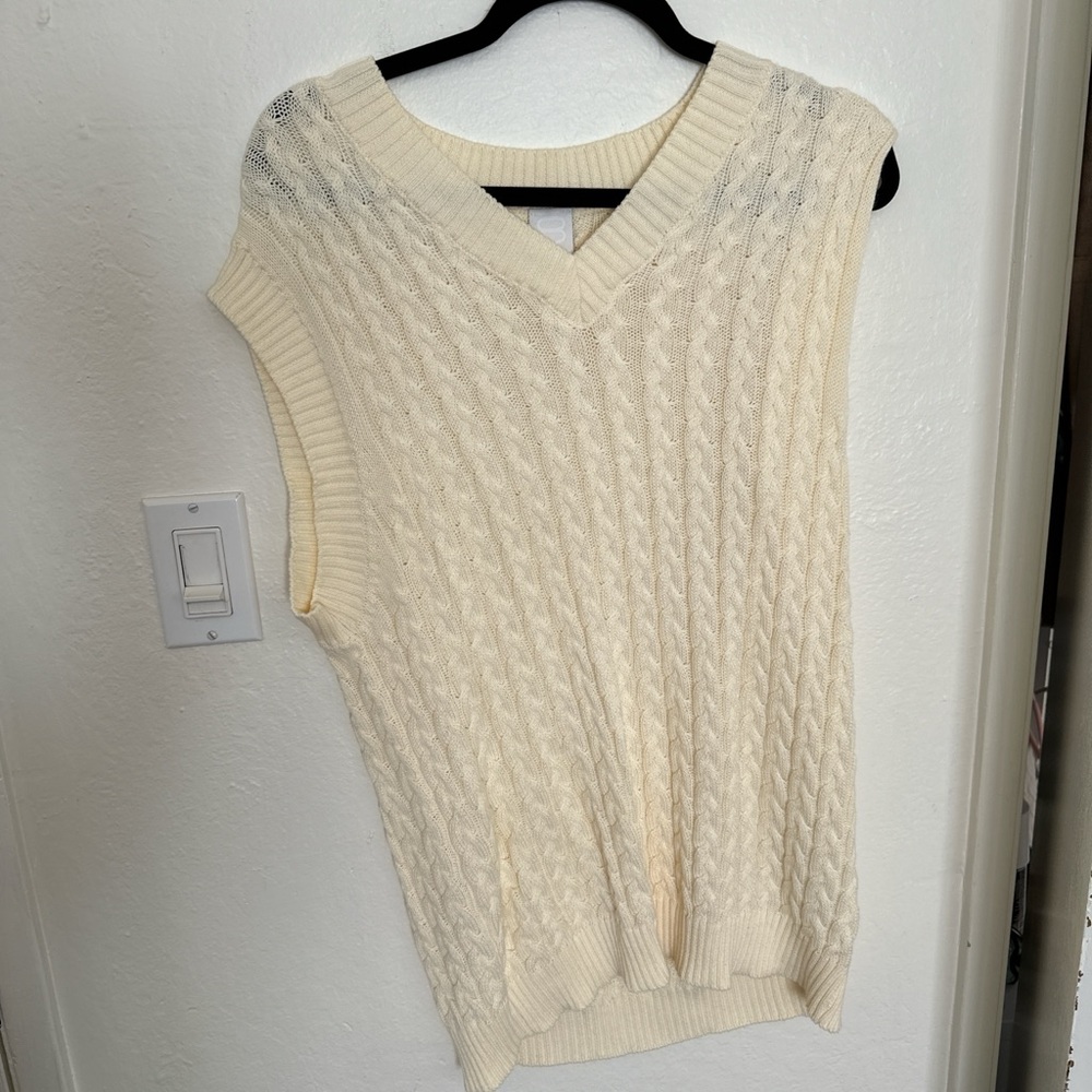 Elegant Cream V-Neck Sweater Vest
